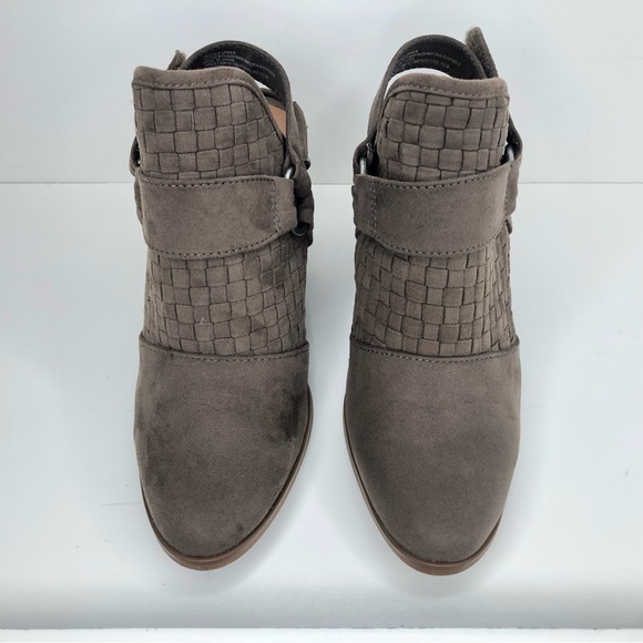 UNIVERSAL THREADS GOODS CO. SLING BACK BOOTIES SIZE 7 - Picture 5 of 6